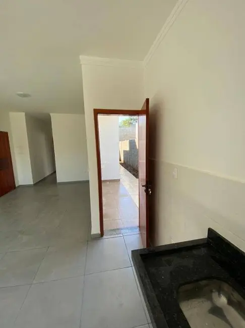 Foto 5 de Casa com 2 quartos à venda, 67m2 em Chácaras Cataguá, Taubate - SP