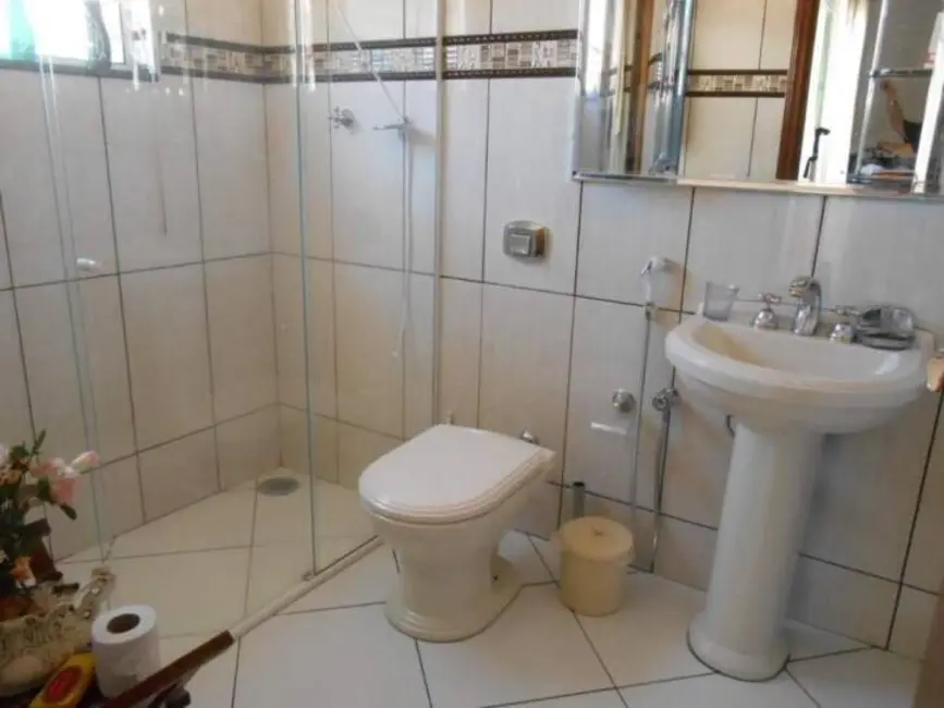 Foto 4 de Sobrado com 3 quartos à venda, 240m2 em Barranco, Taubate - SP