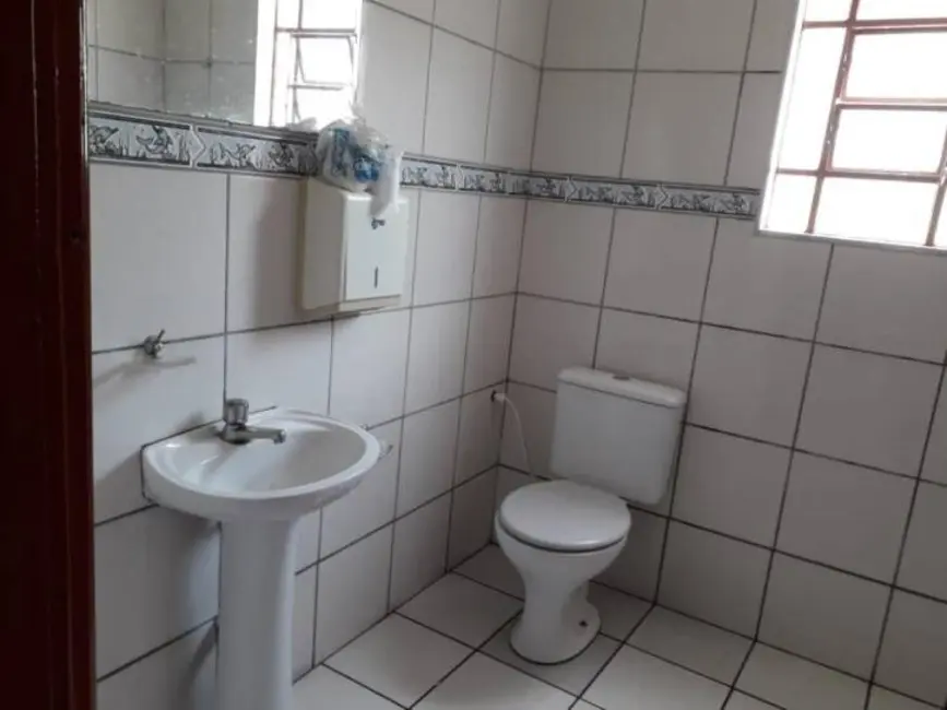 Sala Comercial para alugar, 120m2 em Centro, Taubate - SP - imagem 4 Foto 4 de Sala Comercial para alugar, 120m2 em Centro, Taubate - SP