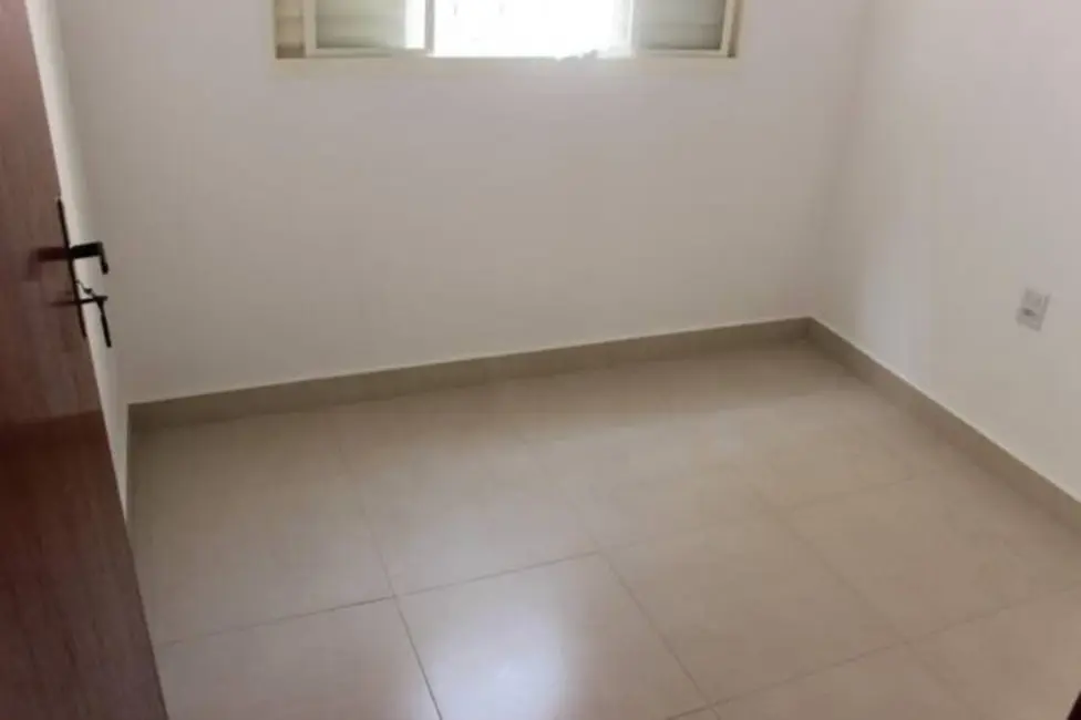 Foto 5 de Casa com 3 quartos à venda, 75m2 em Esplanada Independência, Taubate - SP