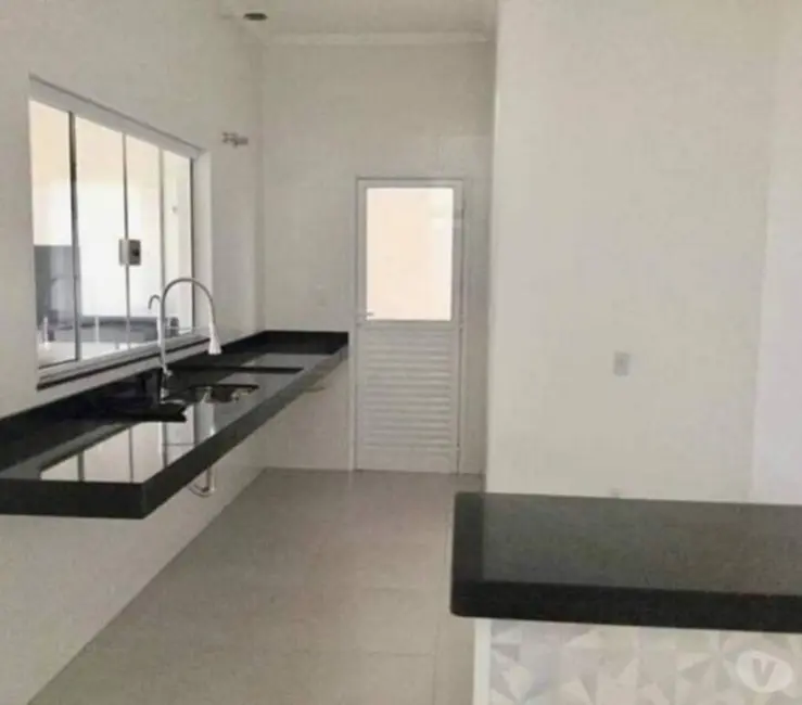 Foto 5 de Casa com 4 quartos à venda, 178m2 em Jardim Baronesa, Taubate - SP