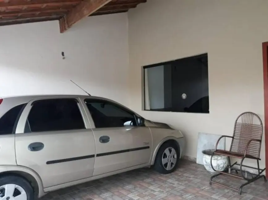 Foto 2 de Casa com 3 quartos à venda, 148m2 em Vila São José, Taubate - SP