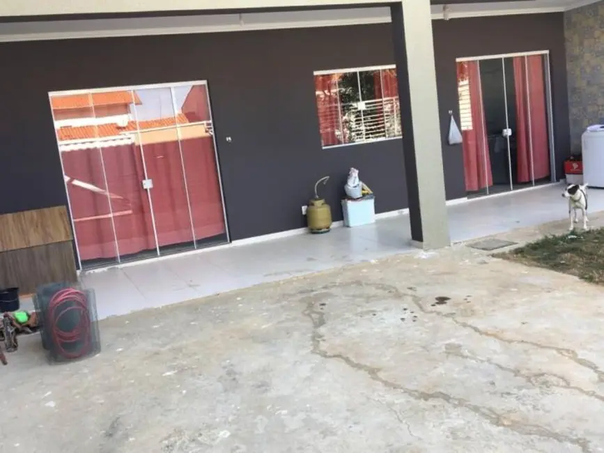 Foto 3 de Sobrado com 3 quartos à venda, 160m2 em Jardim Continental, Taubate - SP