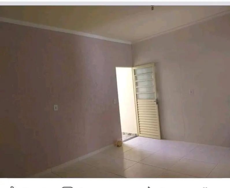 Foto 3 de Casa com 2 quartos à venda, 55m2 em Quiririm, Taubate - SP