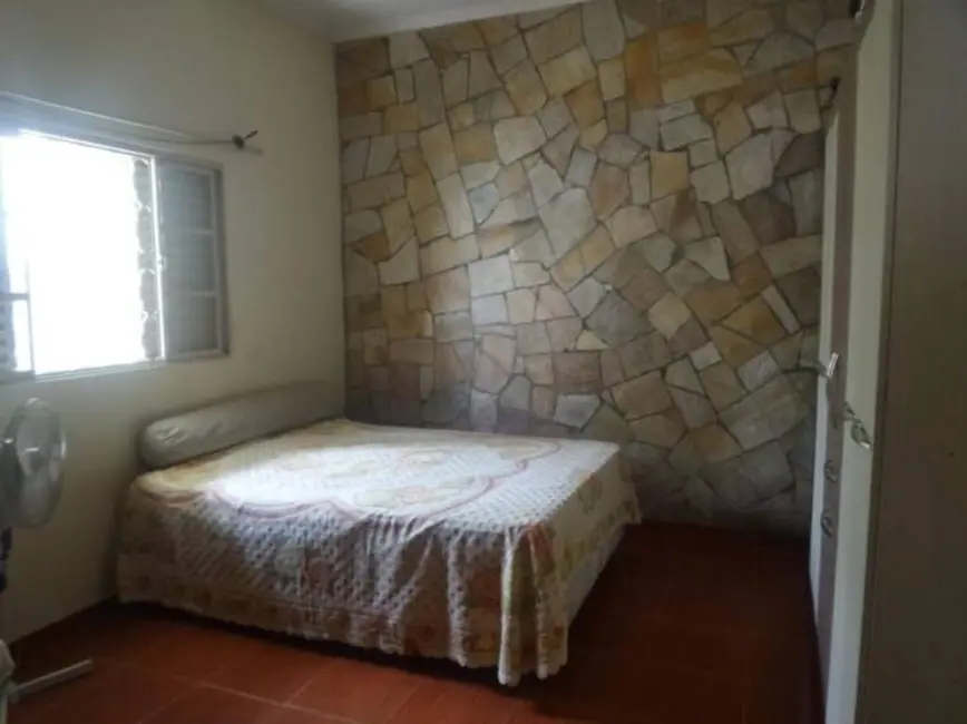 Foto 9 de Sobrado com 2 quartos à venda, 156m2 em Tremembe - SP