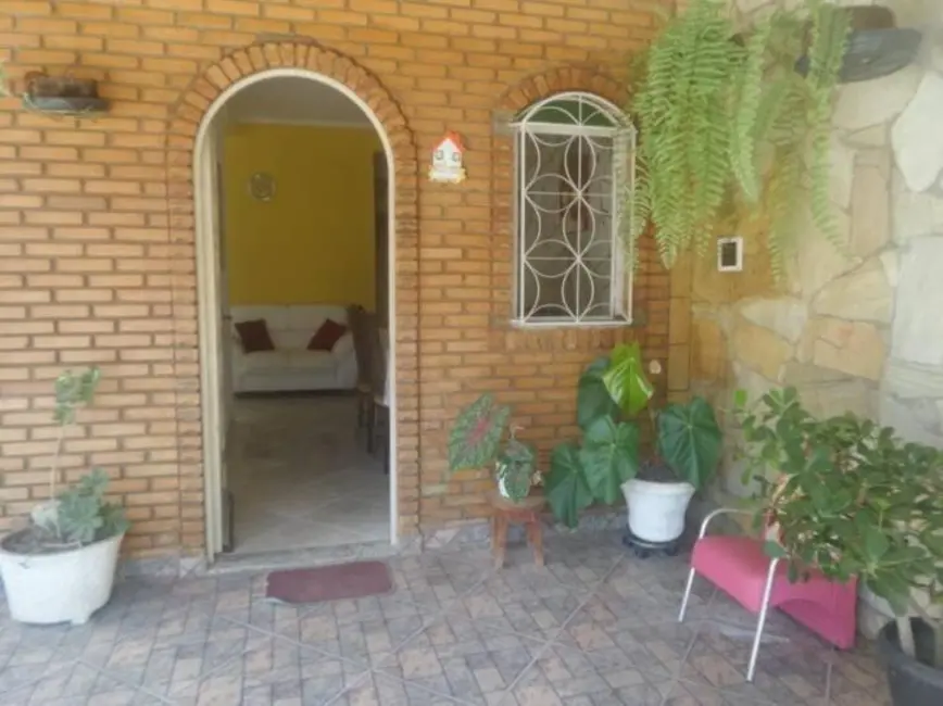 Foto 4 de Sobrado com 2 quartos à venda, 156m2 em Tremembe - SP