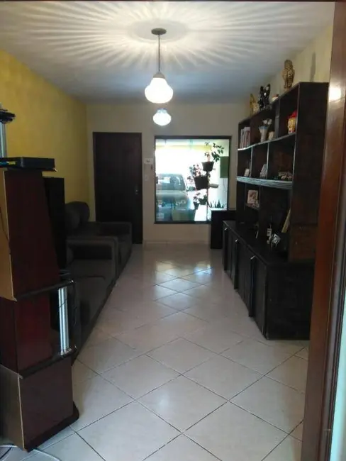 Foto 5 de Casa com 3 quartos à venda, 290m2 em Vila Nossa Senhora das Graças, Taubate - SP