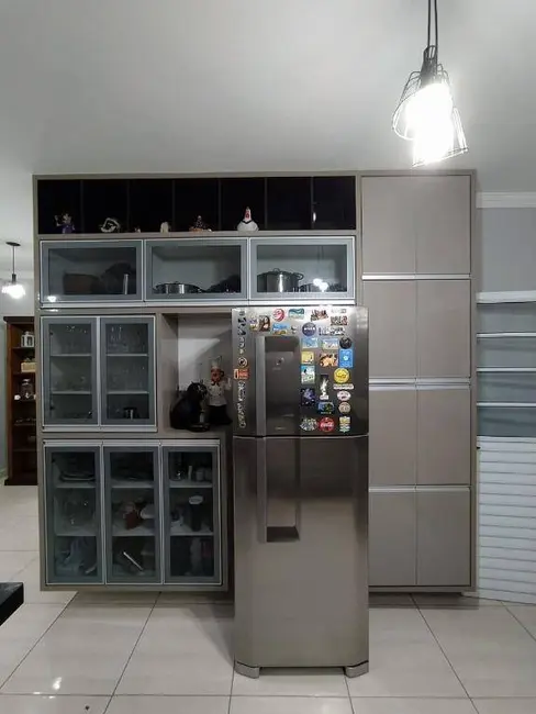 Foto 7 de Sobrado com 3 quartos à venda, 200m2 em Jardim Hípica Pinheiro, Taubate - SP