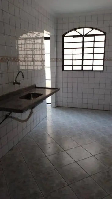 Foto 4 de Apartamento com 2 quartos à venda e para alugar, 80m2 em Parque São Luís, Taubate - SP