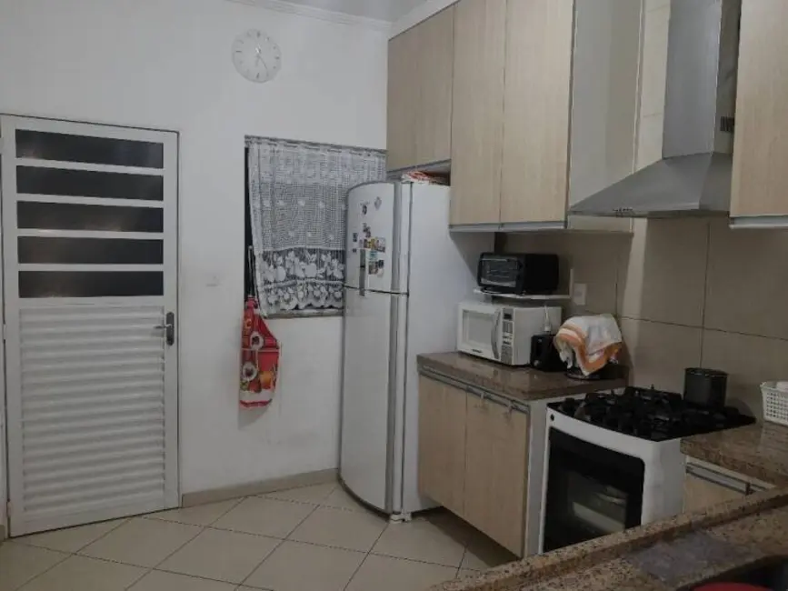 Foto 5 de Sobrado com 2 quartos à venda, 140m2 em Vila São Geraldo, Taubate - SP