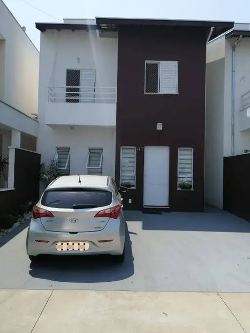 Foto 1 de Sobrado com 3 quartos à venda, 138m2 em São Gonçalo, Taubate - SP