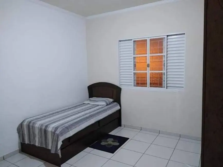 Foto 7 de Sobrado com 4 quartos à venda, 380m2 em Parque São Cristóvão, Taubate - SP