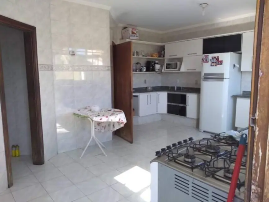 Foto 6 de Casa com 4 quartos à venda, 260m2 em Tremembe - SP