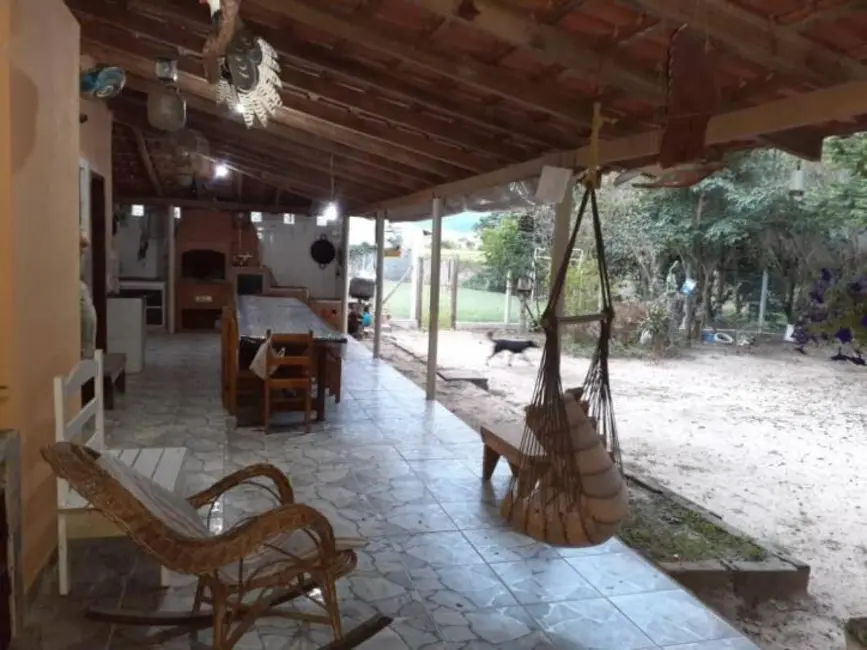 Foto 3 de Chácara com 3 quartos à venda, 70m2 em Cidade Jardim, Taubate - SP