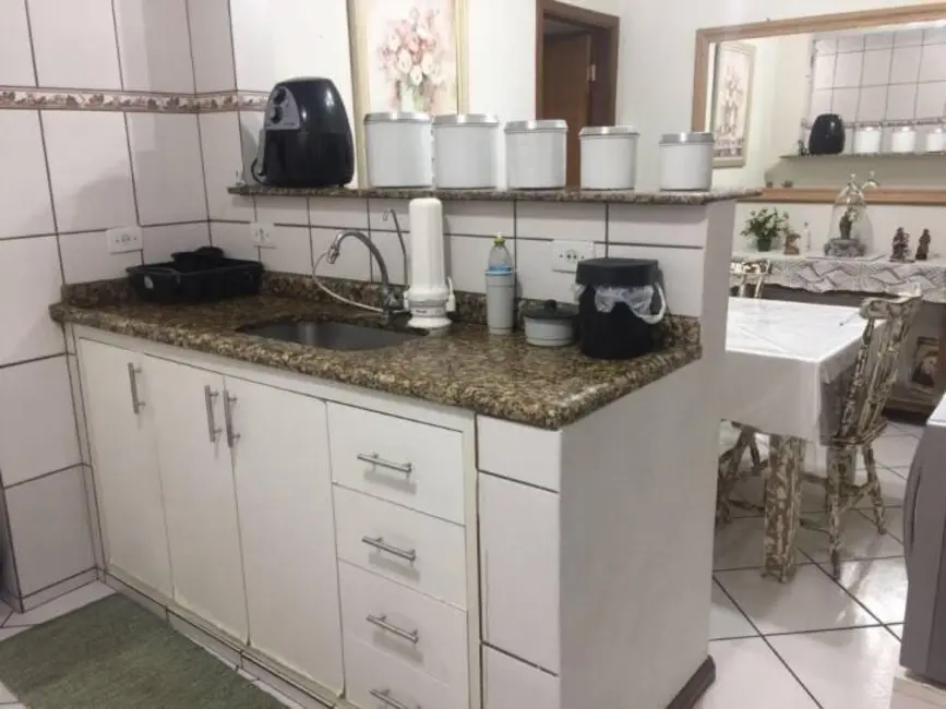 Foto 4 de Sobrado com 3 quartos à venda, 130m2 em Vila São Geraldo, Taubate - SP