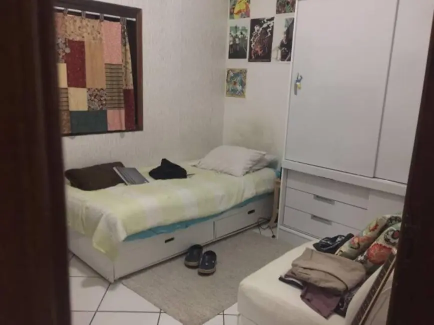 Foto 6 de Sobrado com 3 quartos à venda, 130m2 em Vila São Geraldo, Taubate - SP