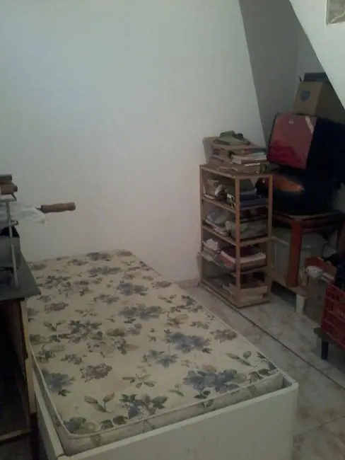 Foto 6 de Sobrado com 3 quartos à venda, 213m2 em Residencial Estoril, Taubate - SP