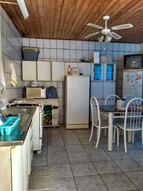 Foto 3 de Casa com 3 quartos à venda, 80m2 em Tremembe - SP