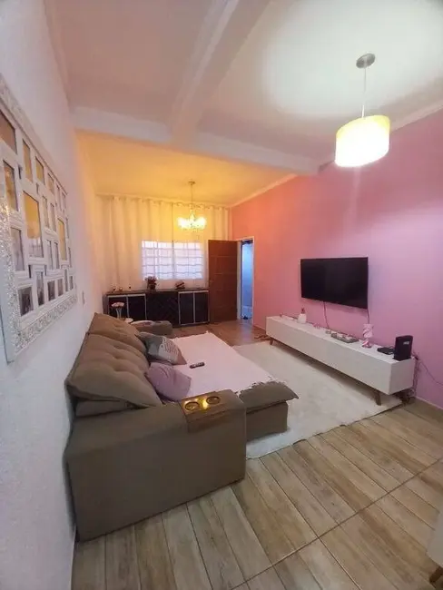 Foto 1 de Sobrado com 3 quartos à venda, 140m2 em Residencial Novo Horizonte, Taubate - SP