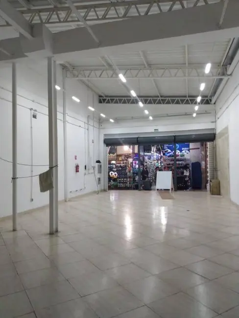 Foto 2 de Sala Comercial para alugar, 125m2 em Centro, Taubate - SP