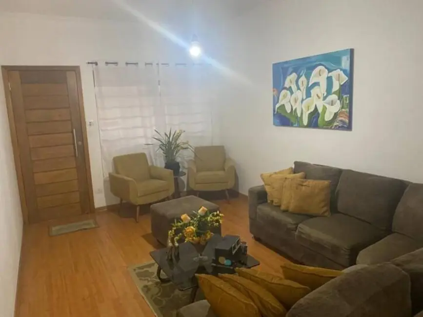 Foto 2 de Casa com 3 quartos à venda, 250m2 em Parque São Cristóvão, Taubate - SP