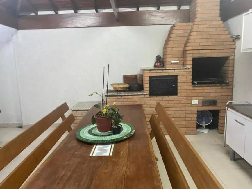 Foto 7 de Casa com 3 quartos à venda, 250m2 em Parque São Cristóvão, Taubate - SP