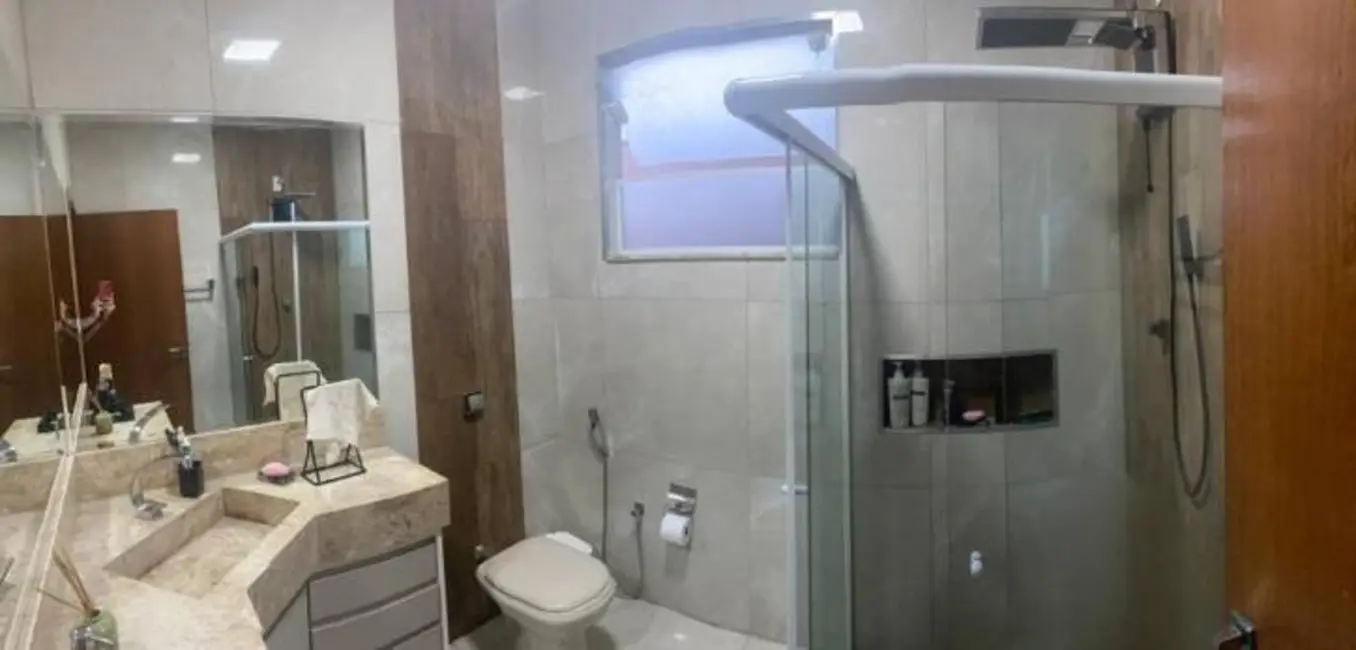 Foto 9 de Casa com 3 quartos à venda, 250m2 em Parque São Cristóvão, Taubate - SP