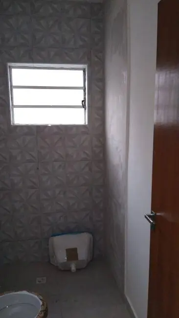 Foto 5 de Casa com 2 quartos à venda, 75m2 em Residencial Estoril, Taubate - SP