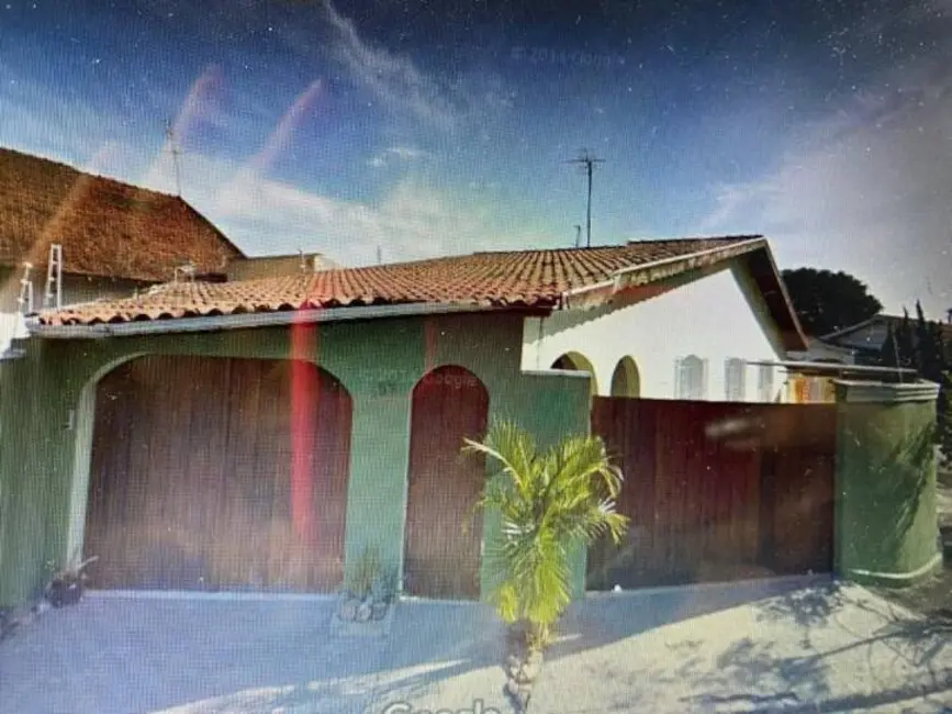 Foto 1 de Casa com 3 quartos à venda, 140m2 em Chácara do Visconde, Taubate - SP