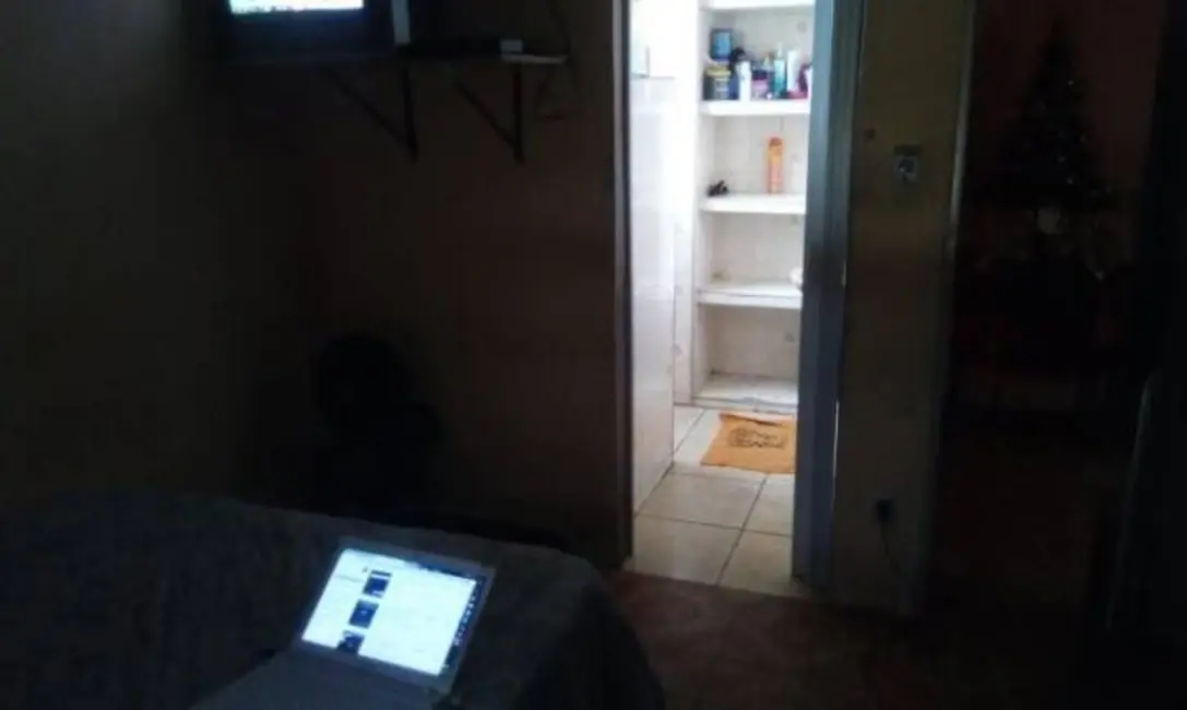 Foto 4 de Casa com 2 quartos à venda, 120m2 em Parque São Cristóvão, Taubate - SP