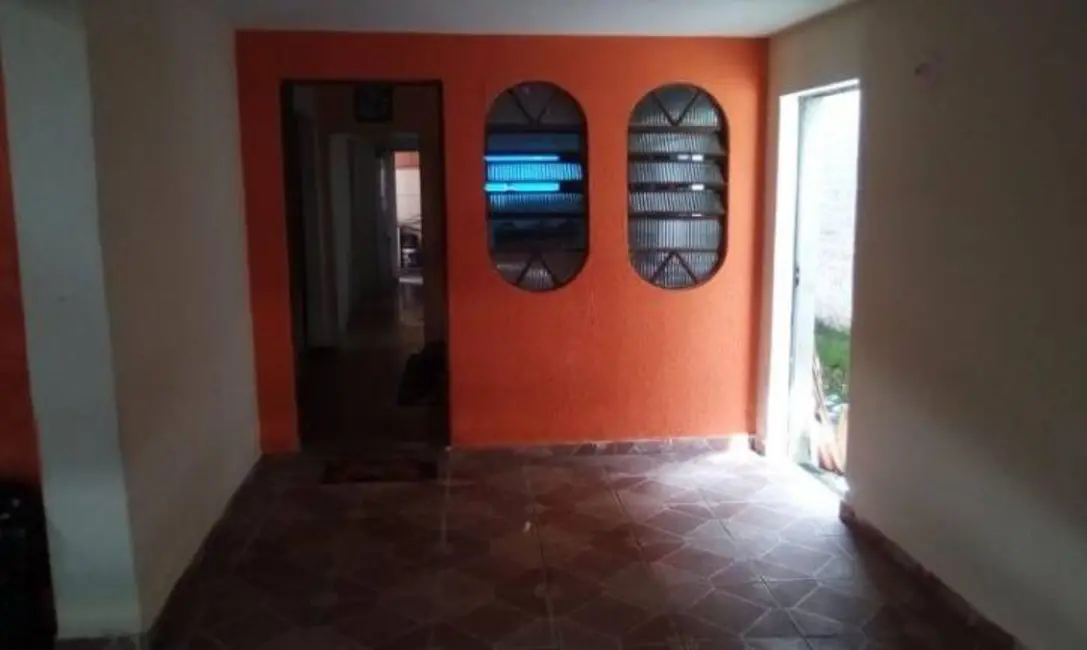 Foto 1 de Casa com 2 quartos à venda, 120m2 em Parque São Cristóvão, Taubate - SP