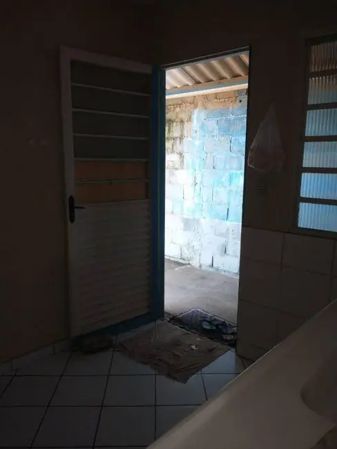 Foto 4 de Casa com 2 quartos à venda, 73m2 em Residencial Liberdade (Moreira César), Pindamonhangaba - SP