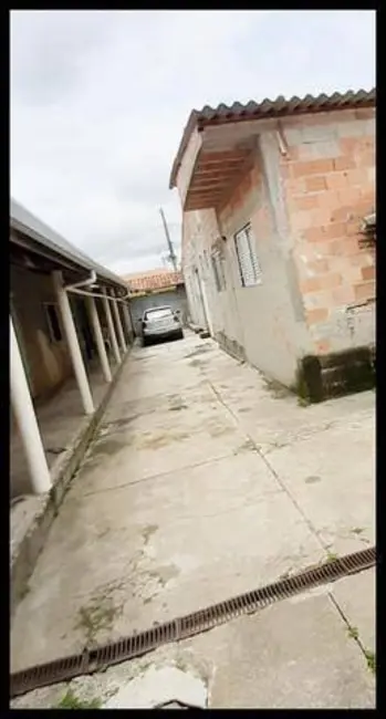 Foto 2 de Casa com 3 quartos à venda, 250m2 em Parque Urupês, Taubate - SP