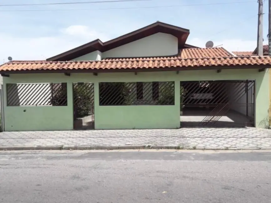 Foto 1 de Casa com 3 quartos à venda, 200m2 em Campos Elíseos, Taubate - SP