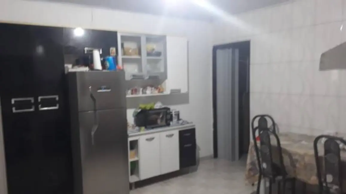 Foto 3 de Casa com 2 quartos à venda, 210m2 em Pindamonhangaba - SP