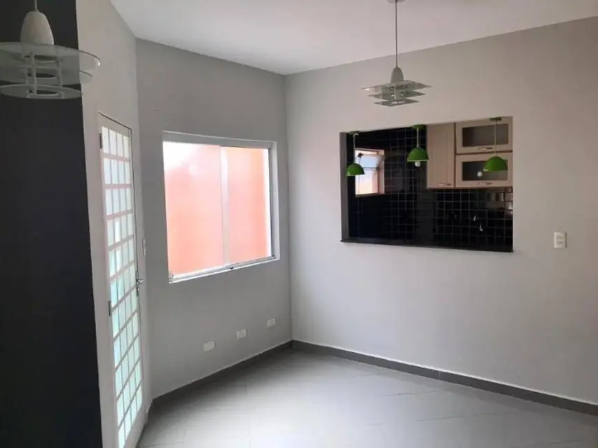 Foto 4 de Casa com 2 quartos à venda, 93m2 em Taubate - SP