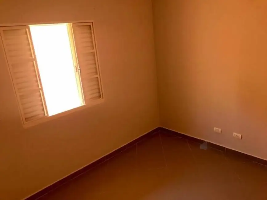 Foto 9 de Casa com 2 quartos à venda, 93m2 em Taubate - SP