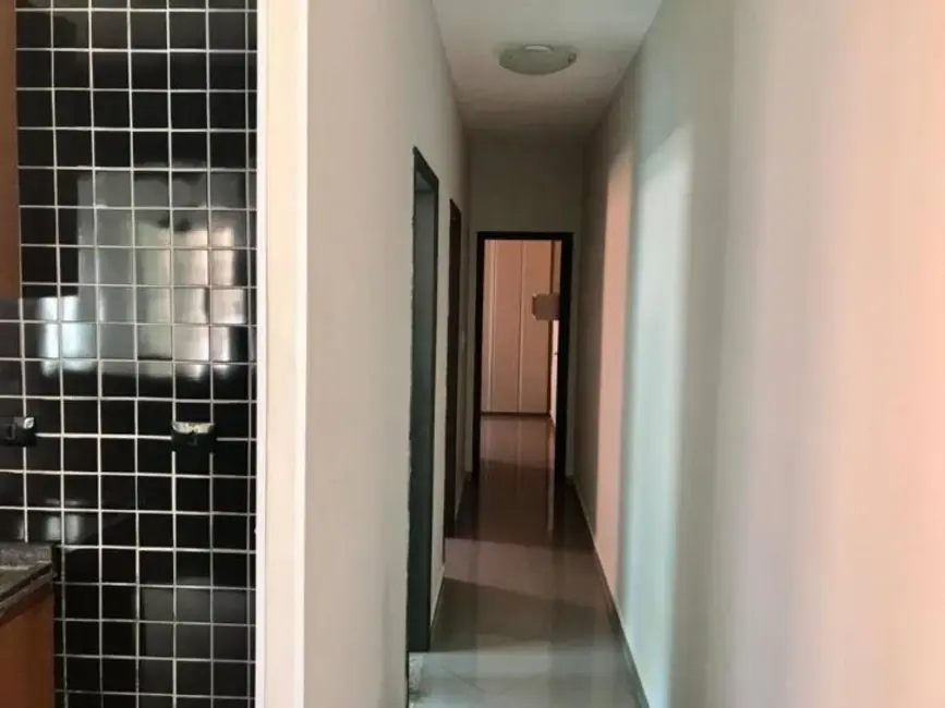 Foto 6 de Casa com 2 quartos à venda, 93m2 em Taubate - SP