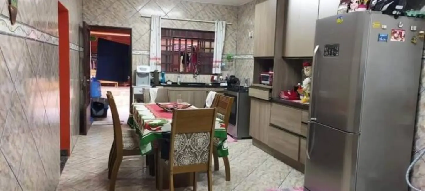 Foto 4 de Casa com 4 quartos à venda, 170m2 em Jardim da Luz, Taubate - SP