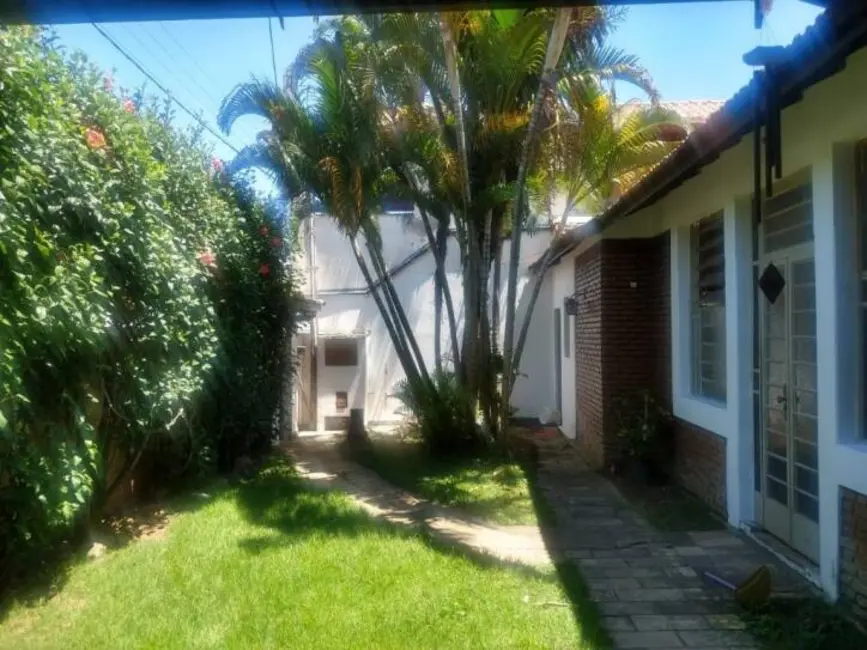 Foto 2 de Casa com 3 quartos à venda, 220m2 em Maria Áurea, Pindamonhangaba - SP