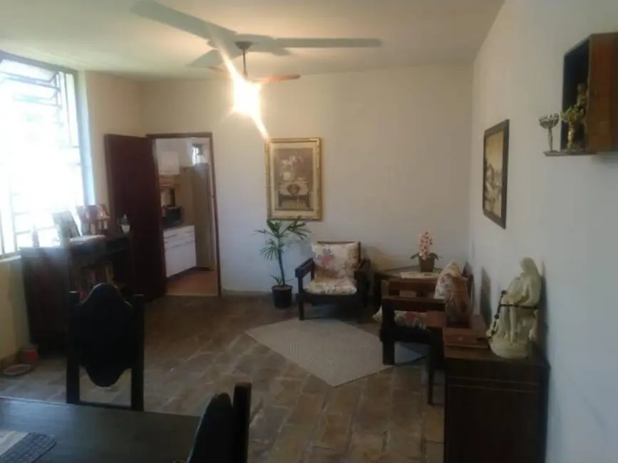 Foto 3 de Casa com 3 quartos à venda, 220m2 em Maria Áurea, Pindamonhangaba - SP