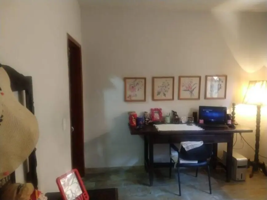 Foto 9 de Casa com 3 quartos à venda, 220m2 em Maria Áurea, Pindamonhangaba - SP