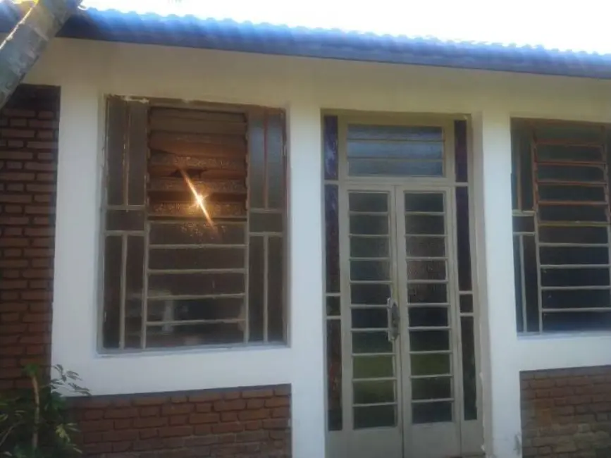 Foto 1 de Casa com 3 quartos à venda, 220m2 em Maria Áurea, Pindamonhangaba - SP