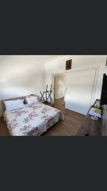 Foto 6 de Sobrado com 3 quartos à venda, 246m2 em Estiva, Taubate - SP