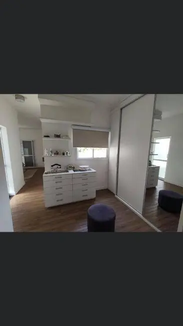 Foto 9 de Sobrado com 3 quartos à venda, 246m2 em Estiva, Taubate - SP