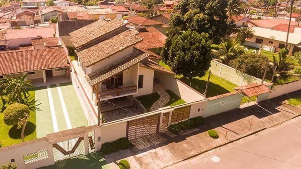 Foto 8 de Sobrado com 3 quartos à venda, 275m2 em Indaiá, Caraguatatuba - SP