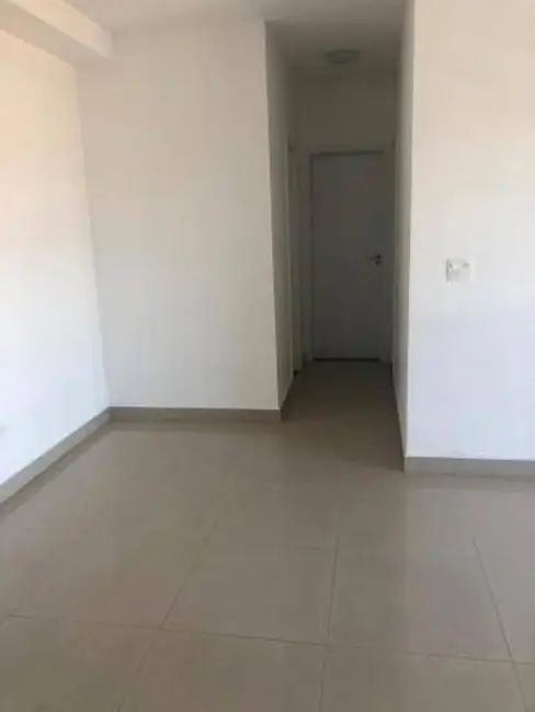Foto 3 de Apartamento com 2 quartos à venda, 63m2 em Taubate - SP