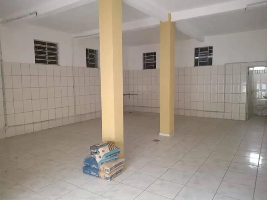 Foto 1 de Sala Comercial à venda, 99m2 em Esplanada Santa Helena, Taubate - SP