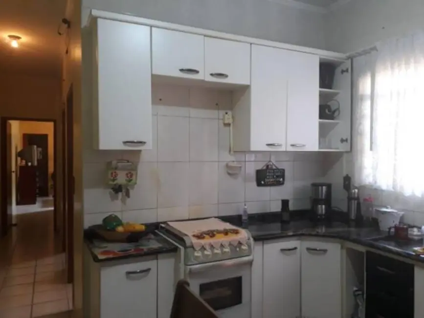 Foto 6 de Casa com 2 quartos à venda, 85m2 em Quiririm, Taubate - SP