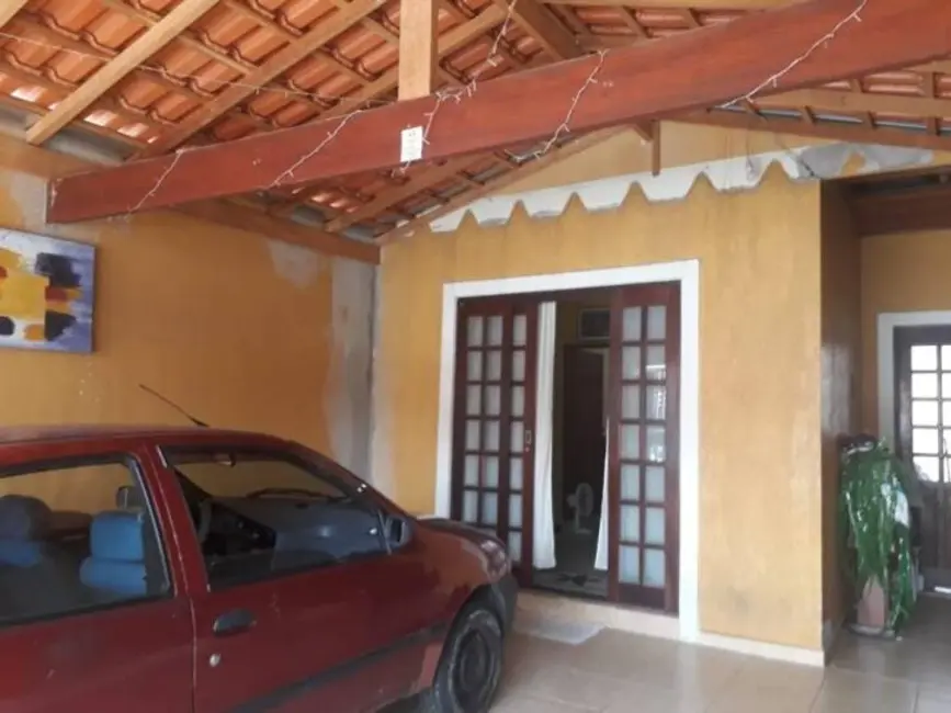 Foto 2 de Casa com 2 quartos à venda, 85m2 em Quiririm, Taubate - SP